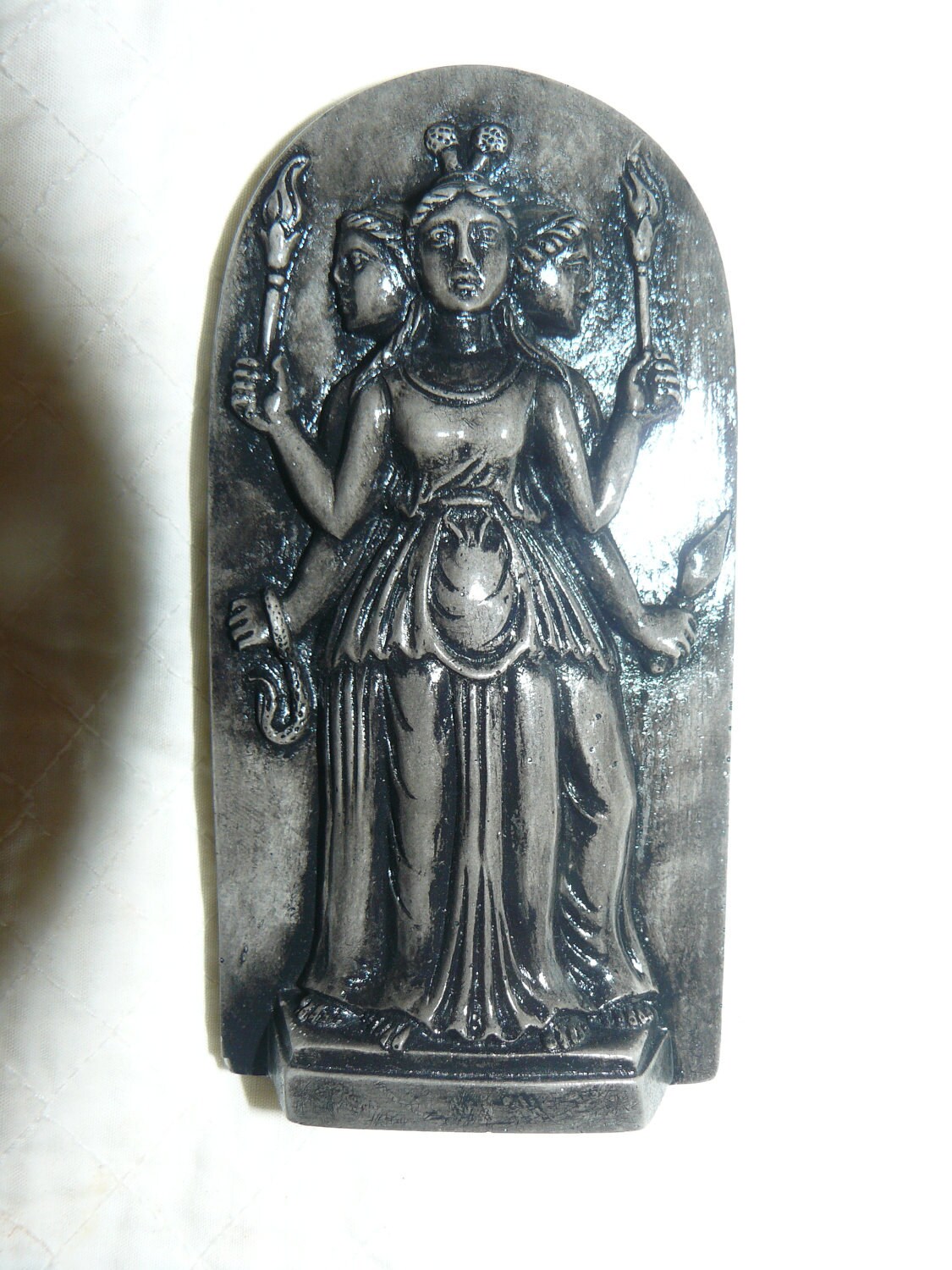 Великая мать богиня Геката археология