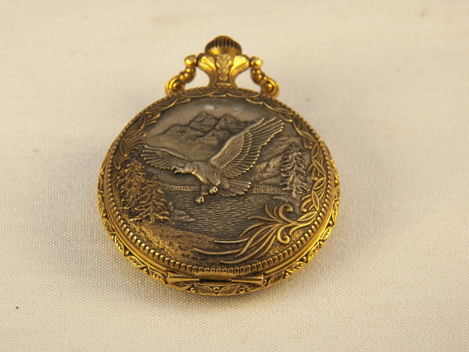 Vintage Swiss Majestron Quartz Pocket Watch Eagle Hunting