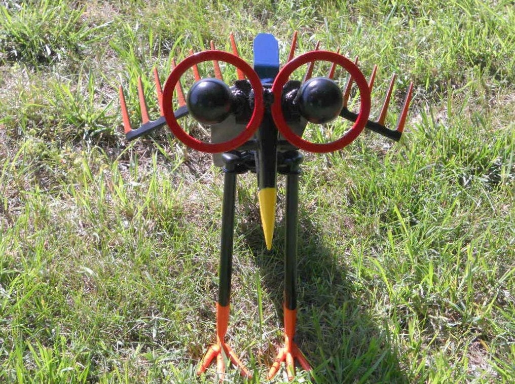 Bird Metal Sculpture Yard Bird Shovel Bird Yard Art Garden Art