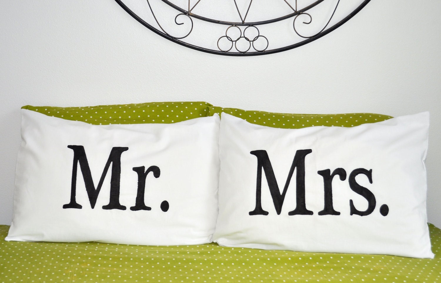 Mr & Mrs Pillowcase Set Customize the Color by smoliverdesign