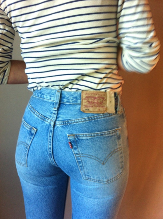 vintage high waisted levi 501 jeans