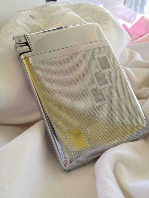 Items similar to Vintage Lighter / Cigarette Case. on Etsy