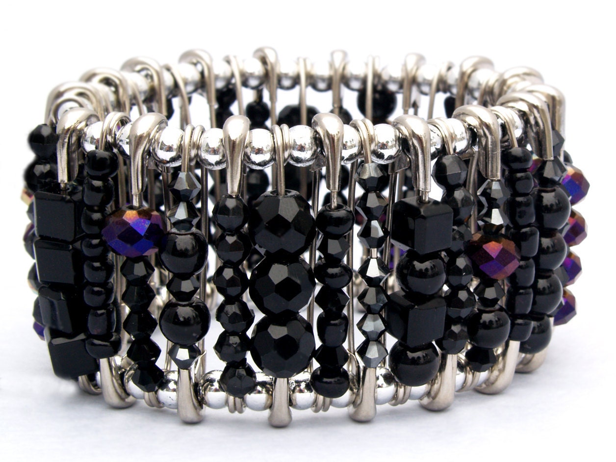 Safety Pin Bracelet Onyx Black