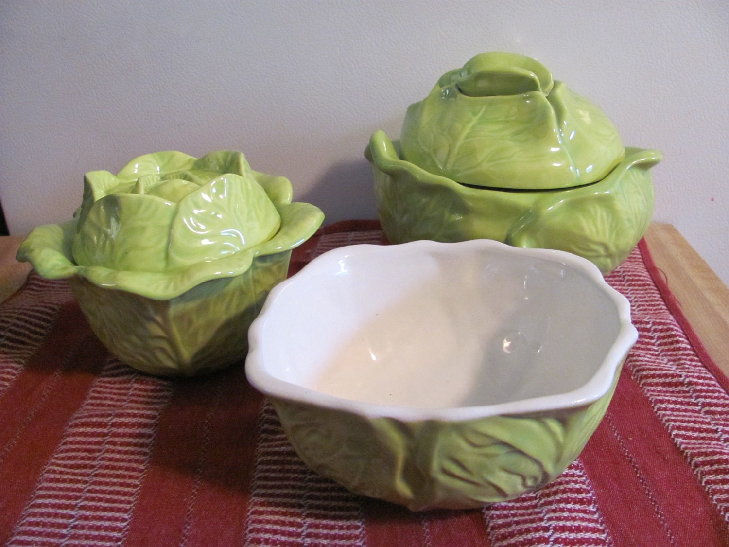 Set of Cabbage Serving Bowls Holland Mold Lime Green