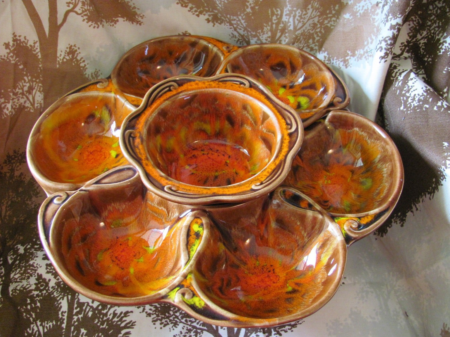 California Original Chip and Dip Server Orange by MamabirdsVintage