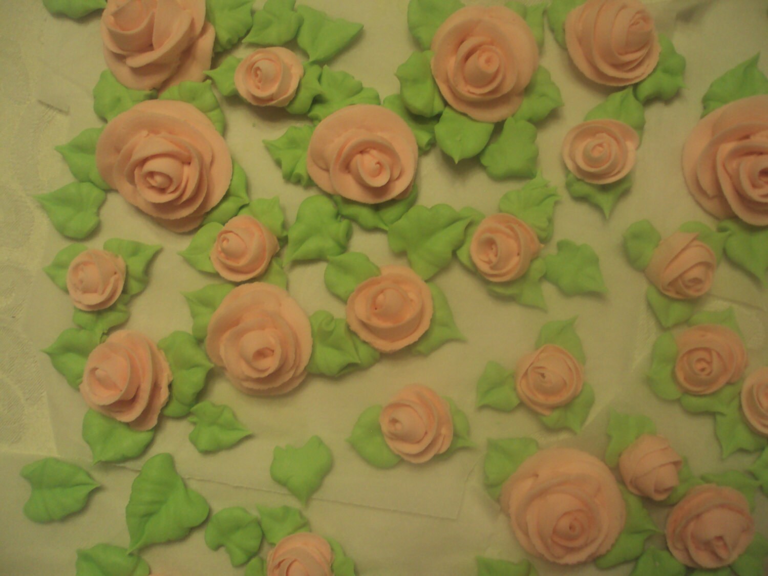 Premade Flowers ROYAL ICING ROSES For Cake Decorating or