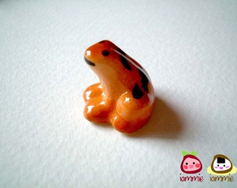 Mini Brown Ceramic Frog Figure, desk buddy, porcelain animal, small frog, tiny animal, small animal, toad, mini toad, amphibian, iammie