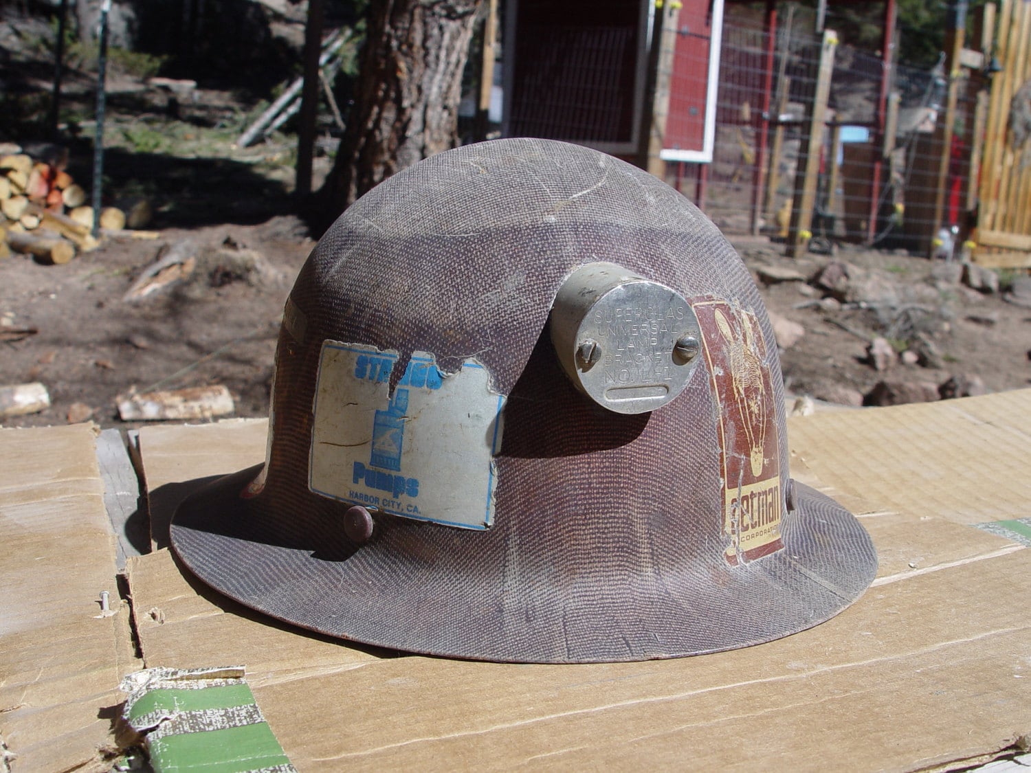 Mining helmet for miners maybe carbon fiber hard hat