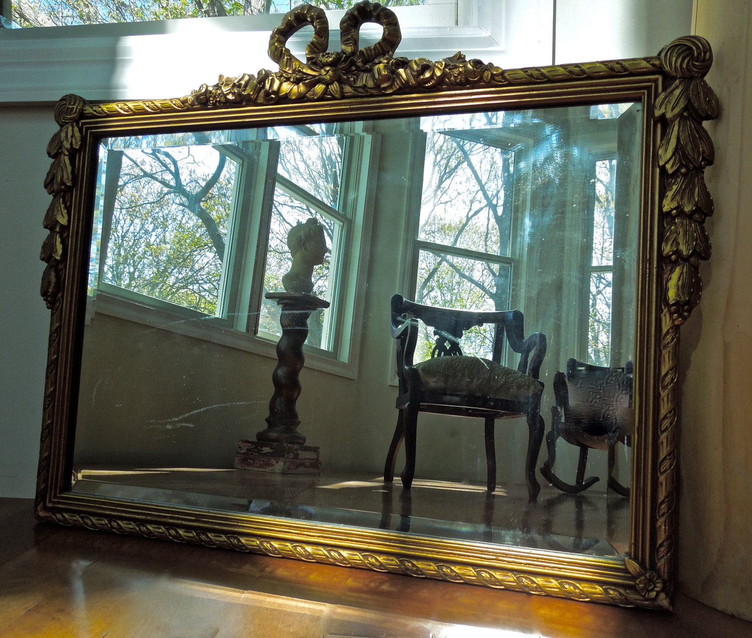 GILDED MIRROR W GARLANDS & Ribbon