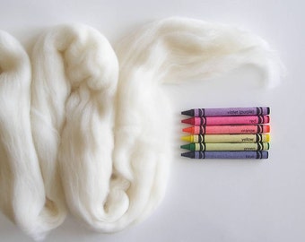 MERINO WOOL ROVING / Off White 1 oz / off white merino top / wool for felting / needle felting wool / infant photography props