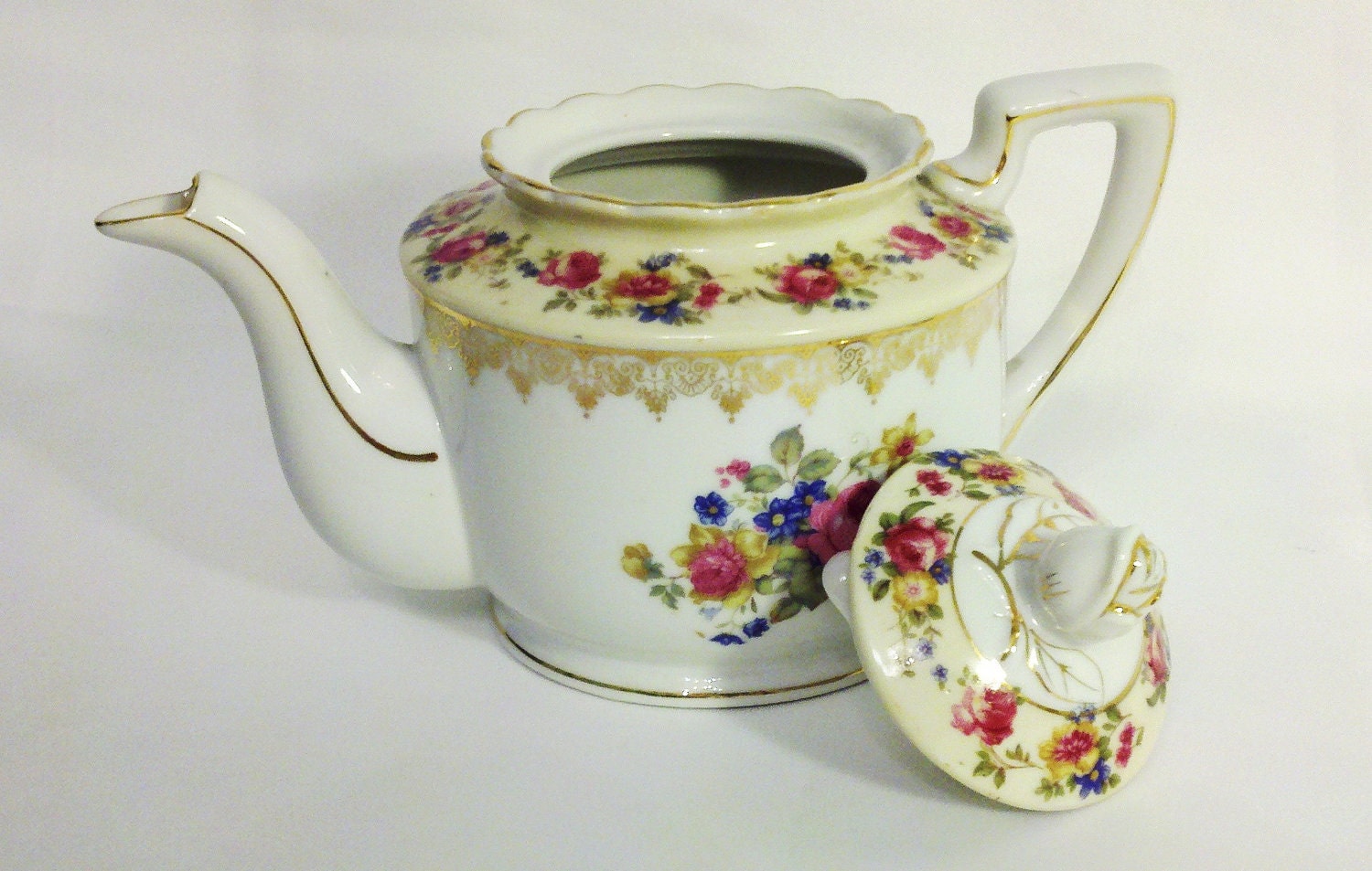 1940's Gold Castle Mini Teapot & Lid in Hostess Pattern