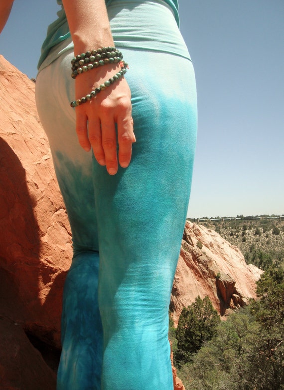 turquoise yoga pants