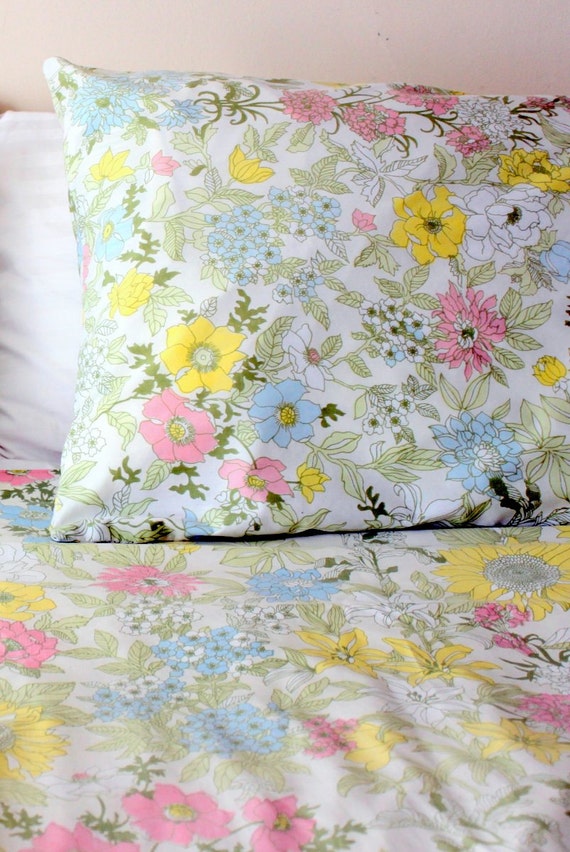 Vintage Queen Sheet Set Floral with Greens Pinks Yellows