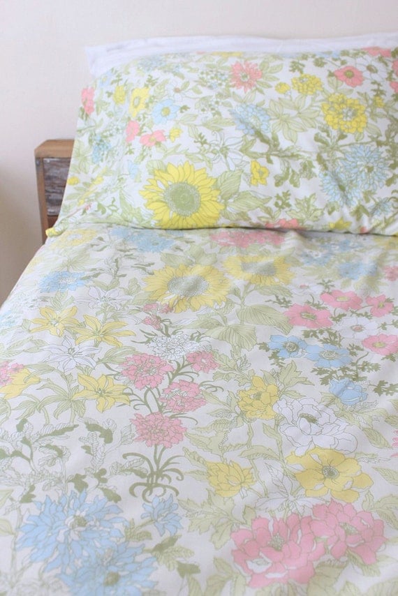 Vintage Queen Sheet Set Floral with Greens Pinks Yellows