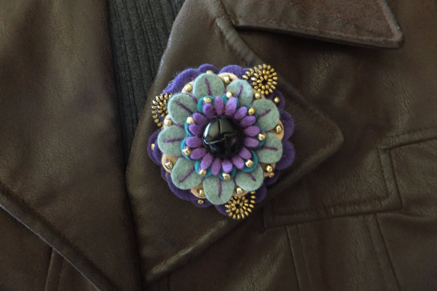 Flower Felt Zipper Brooch For Coat Jacket Hat