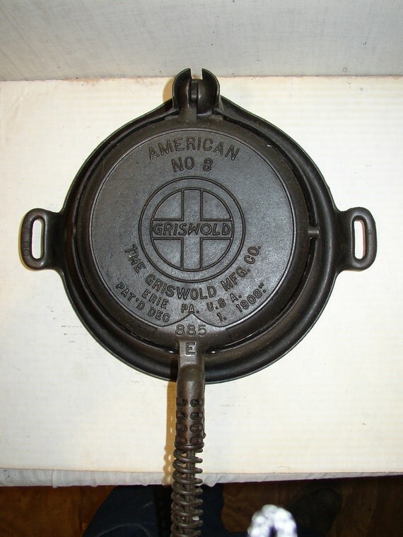 1908 Griswold waffle iron
