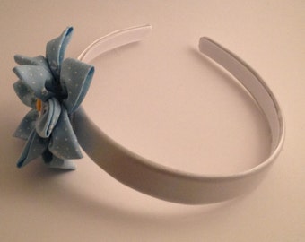 Light Blue and white Daisy Flower Hairband