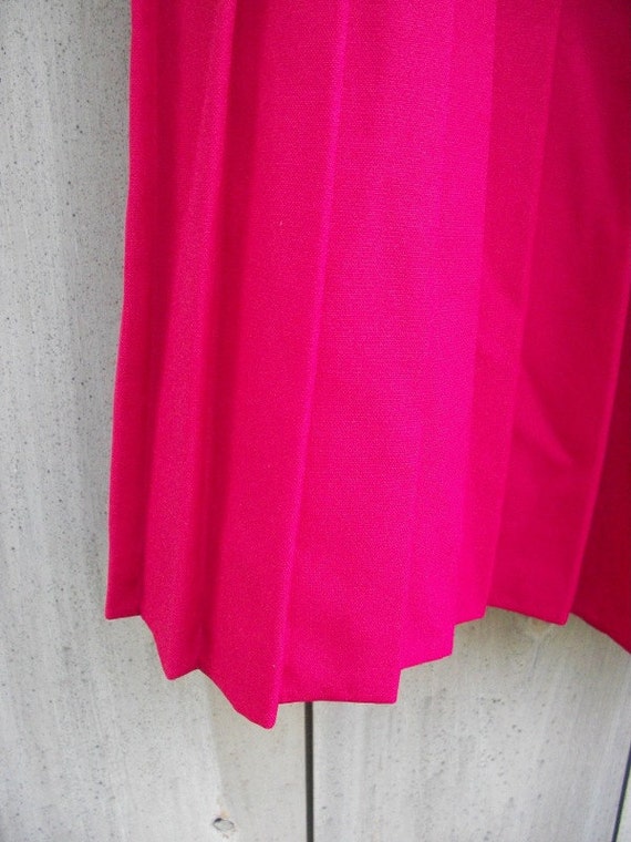 Sale: Vintage pleated skirt hot pink with by BreadAndRosesVintage