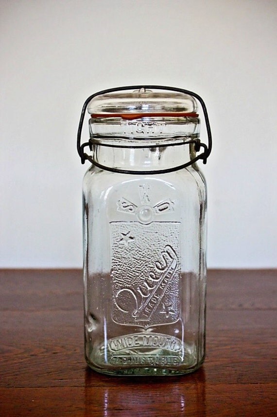 Vintage Queen Trademark Canning Jar