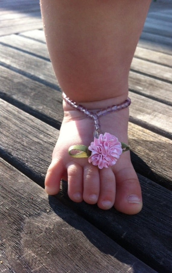 baby barefoot sandals pink flower beaded foot by Aupetitpied