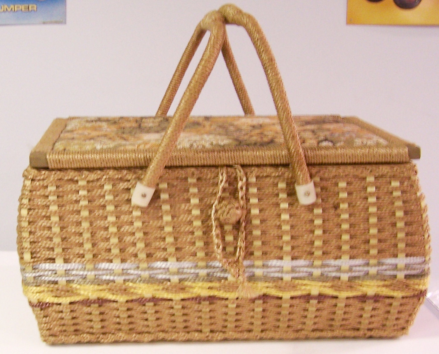 Vintage sewing basket with legs by TsVintageWares on Etsy