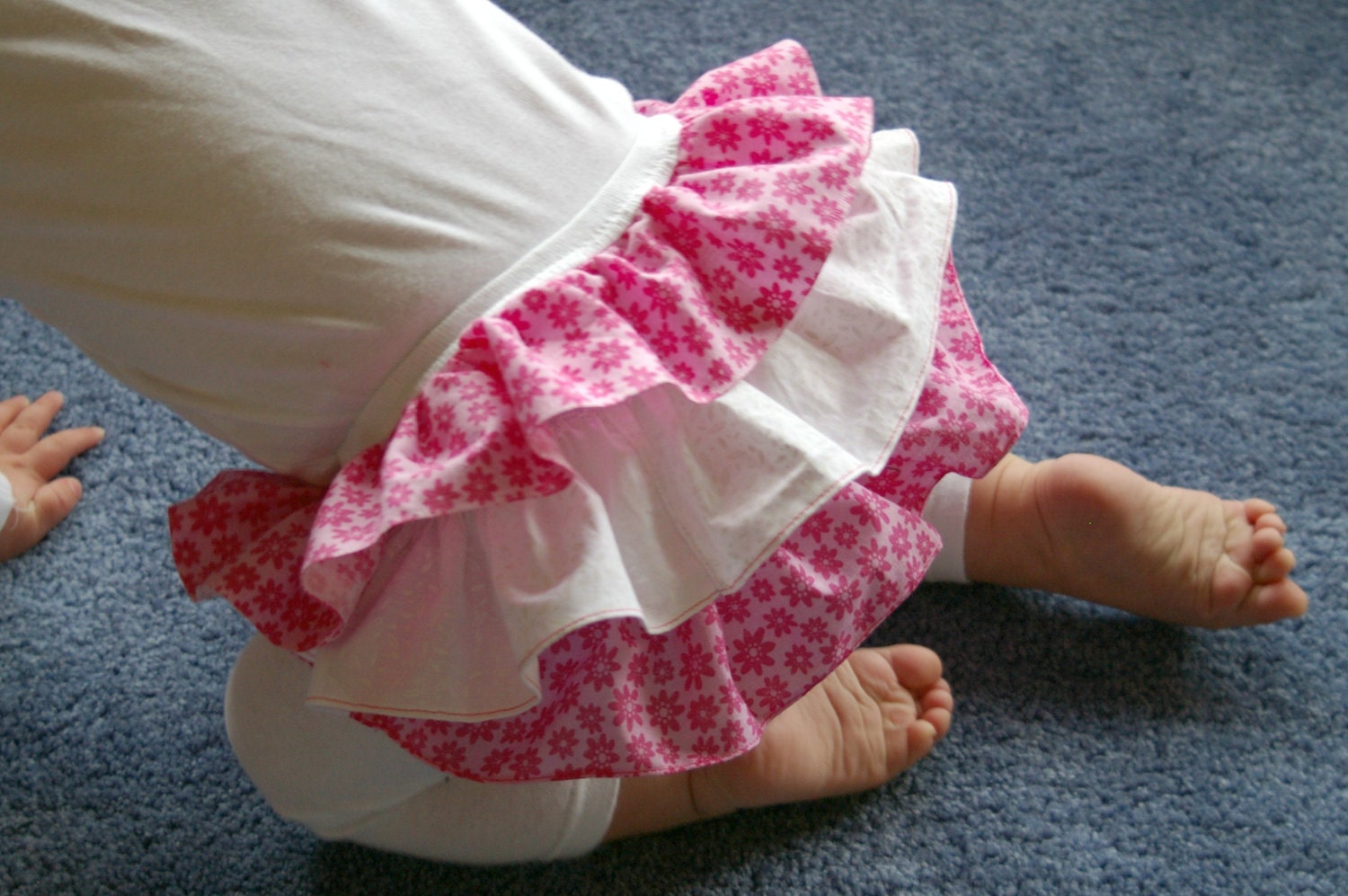 White baby leggings with pink ruffles 912 months