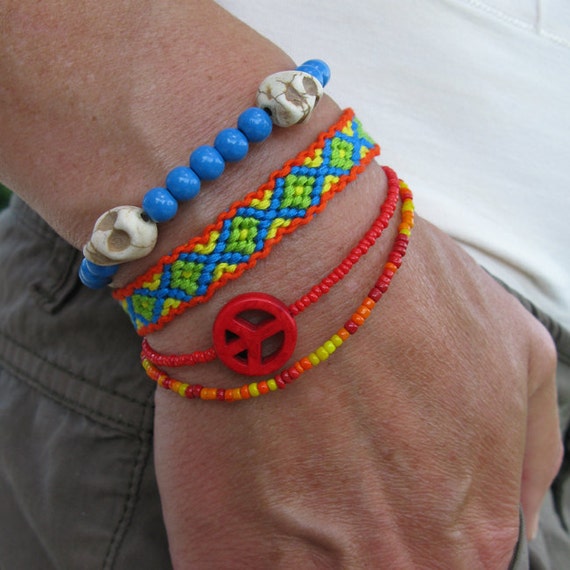 Items similar to Decorative Knotted Friendship Bracelet (orangeblue