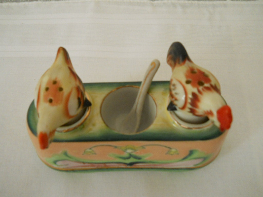 Occupied Japan Bobbing chicken salt n pepper shaker w/ jam