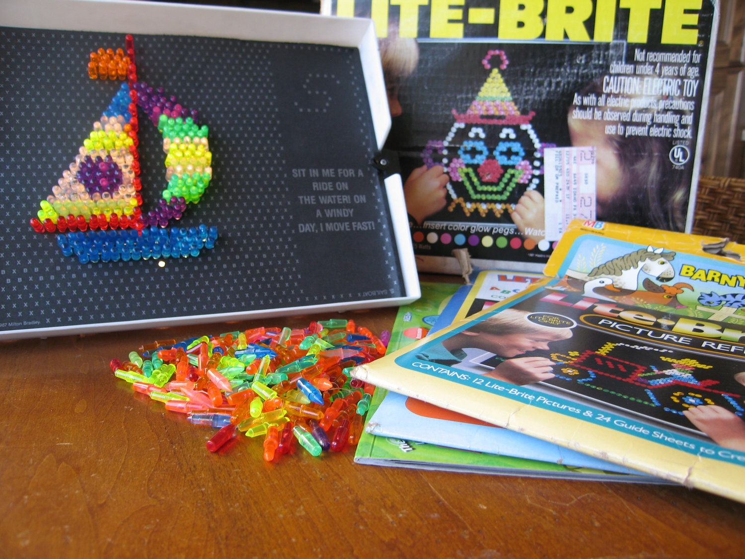 1981 Hasbro LiteBrite includes Pegs and 2 Refill Packs