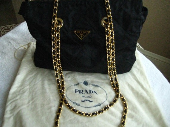 Vintage PRADA Quilted Nylon Pocono Shoulder Bag by 46n2 on Etsy  