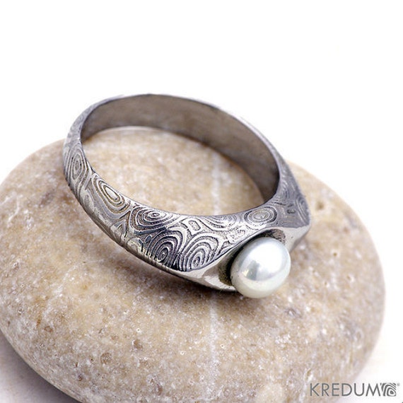 Damascus wedding ring