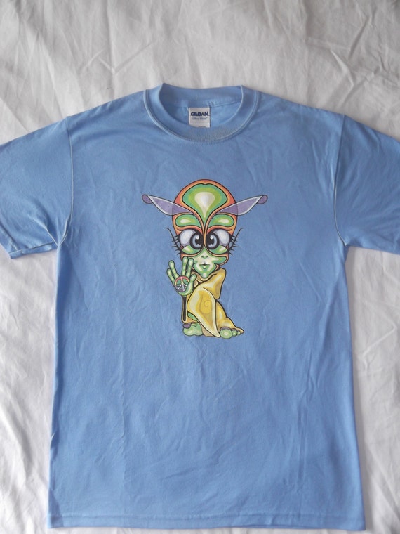 alien peace sign shirt