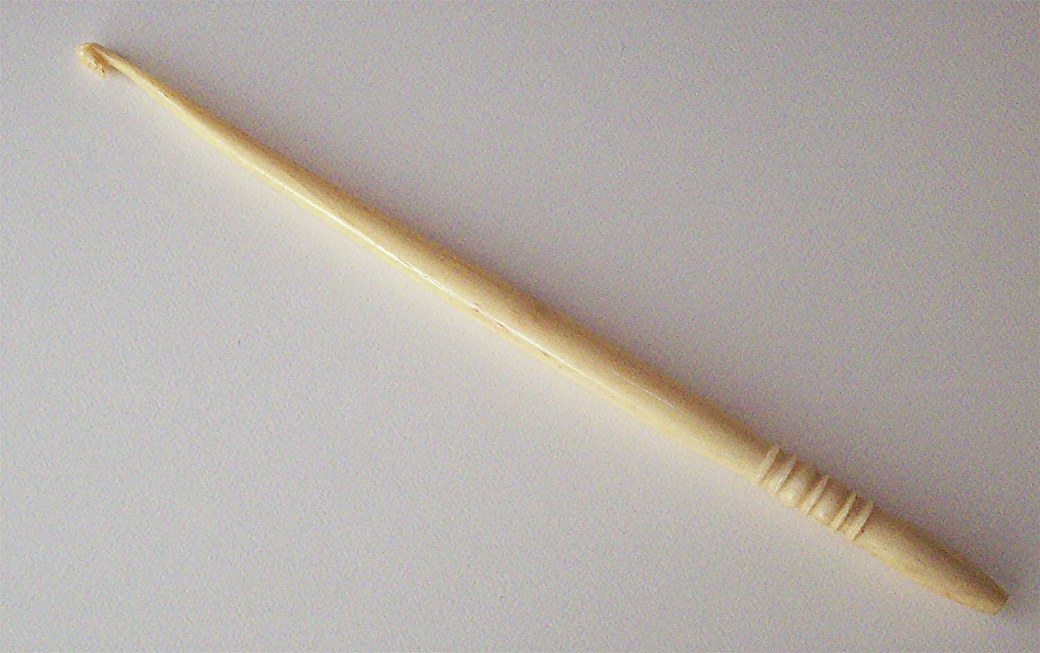 Vintage Bone Crochet Hook 5 Inches Long