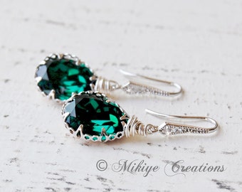 Bridesmaid Earrings, Bridal Accessories, Bridesmaid Gift, Emerald Wedding Party Jewelry, Chandelier Swarovski Crystal Earrings