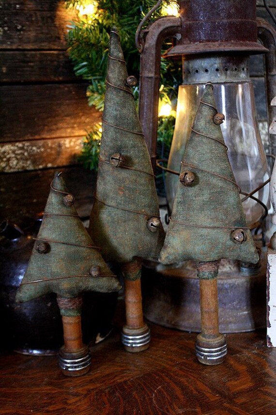 primitive grungy folk art tree make do set by primitive grungy folk art tree make do set by