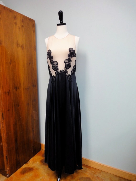 nude night wear