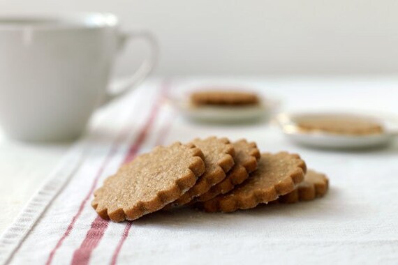 Brown Sugar Ginger Spice Shortbread Cookies - Tea Cookies, Shortbread