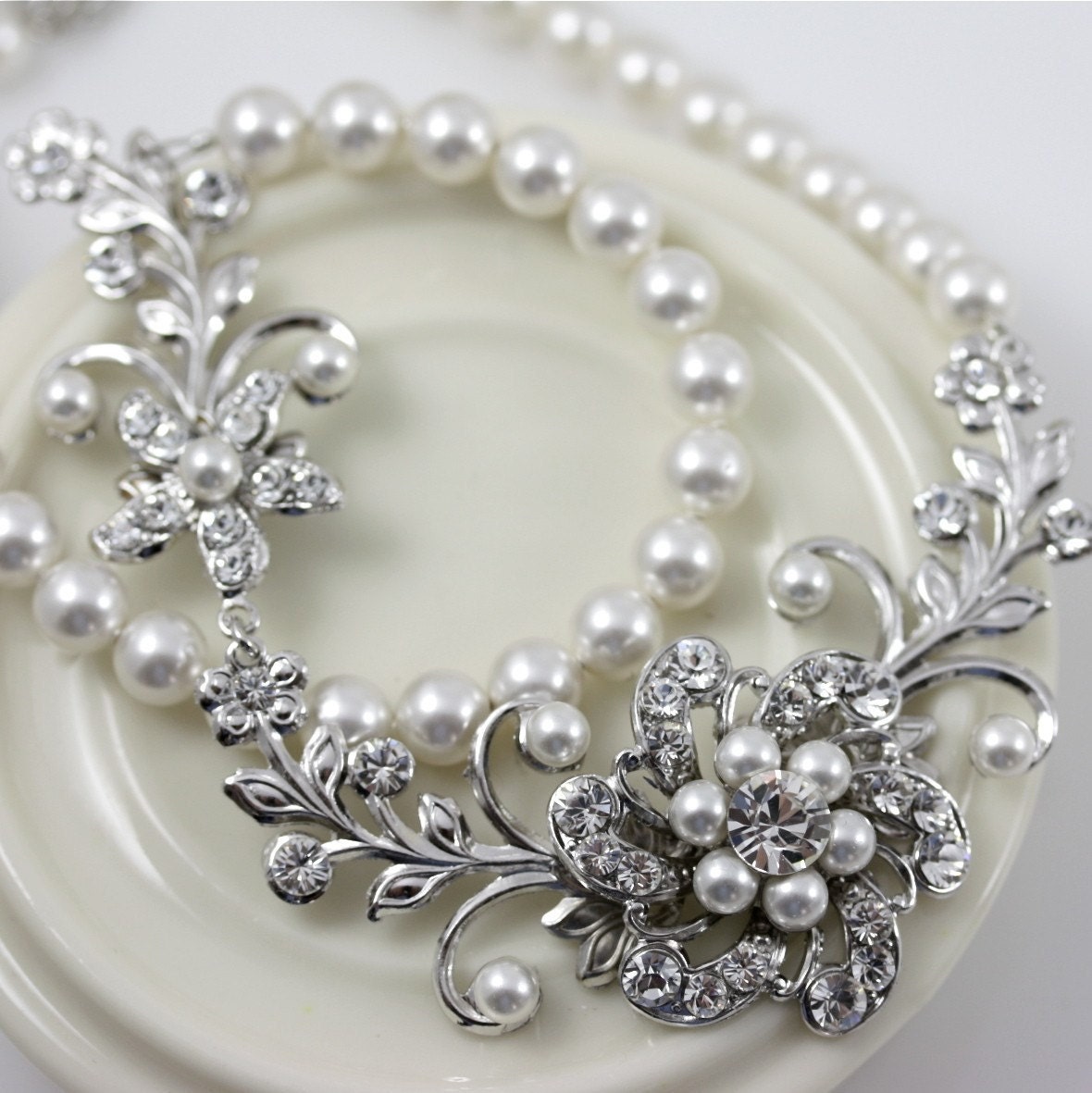 White Pearl Bridal Necklace Vintage Wedding Jewelry Swarovski