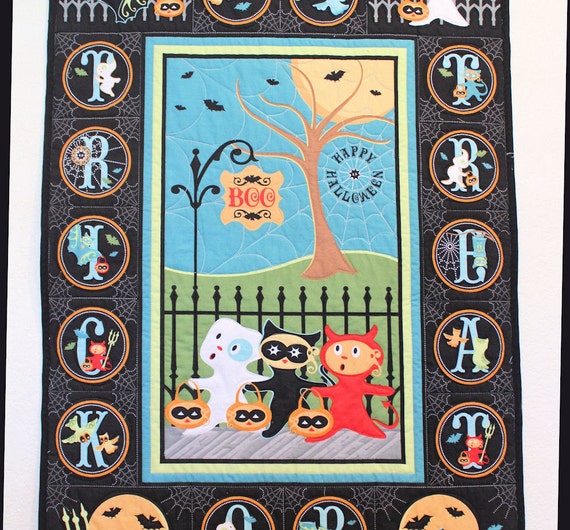 Halloween Wall Hanging Quilt Panel Trick or Treat Street