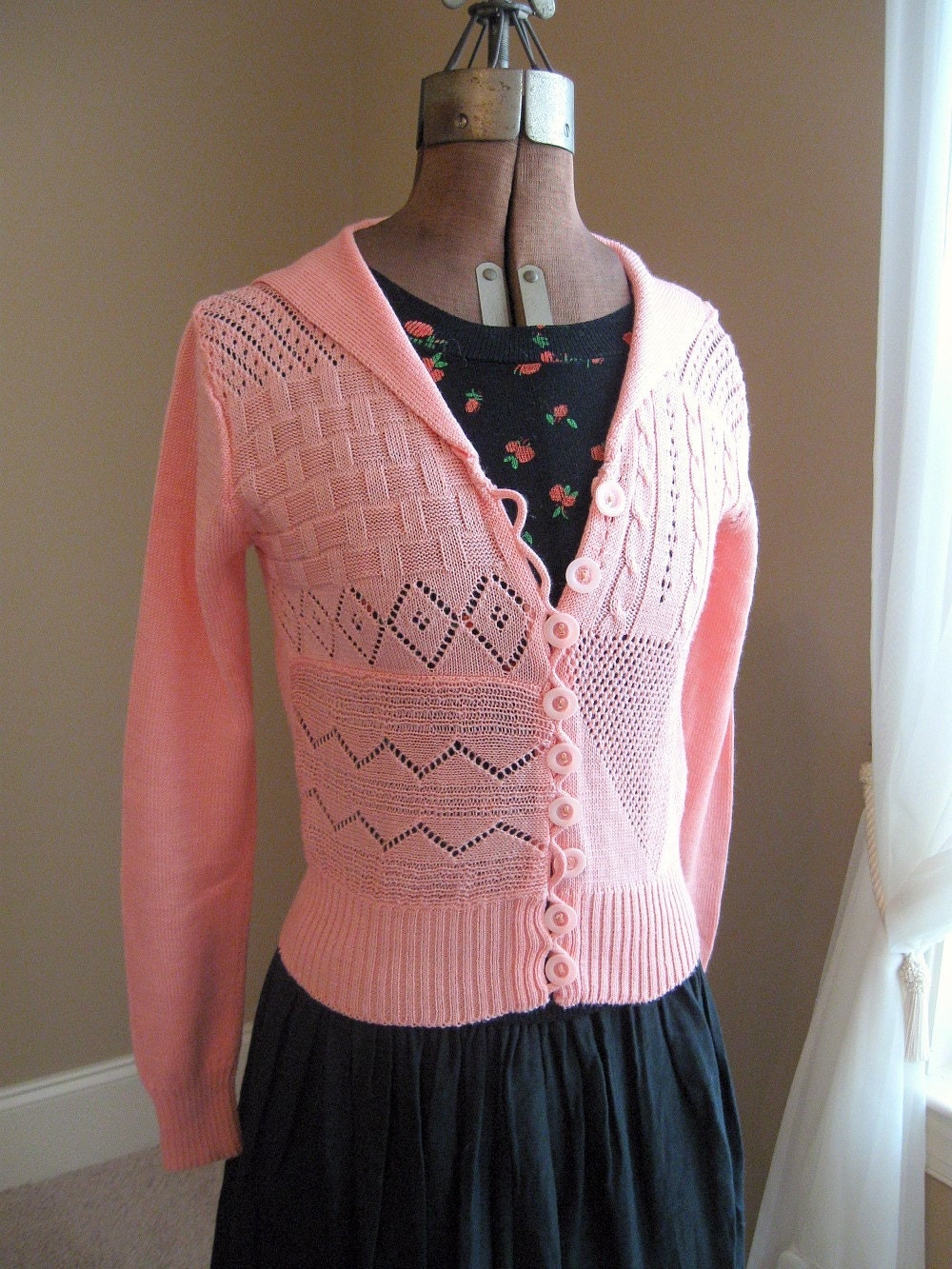 Vintage twin set sweater set black & peach pullover / peach