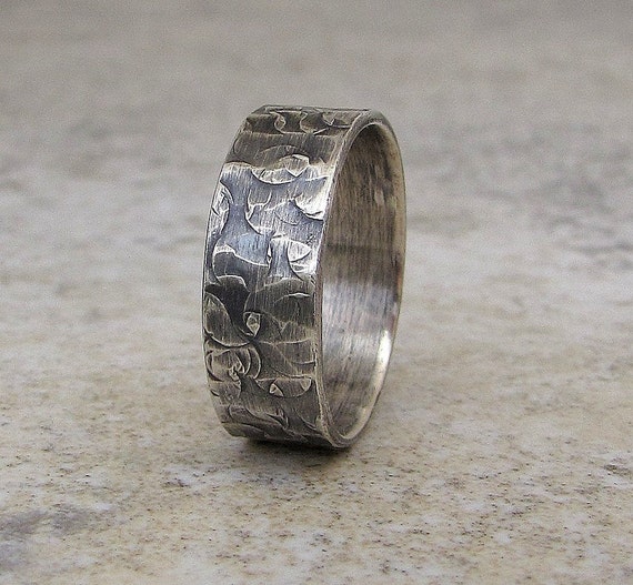 Mens Wedding Band Hammered Silver Ring Distressed Circles Wedding Ring ...
