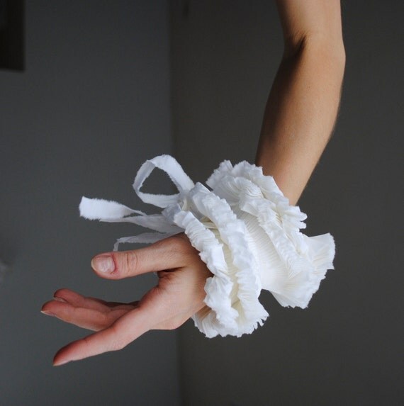 Ruffled cuffs/ Ruffled Fashion/ White cuffs/ Edgy by marinaasta