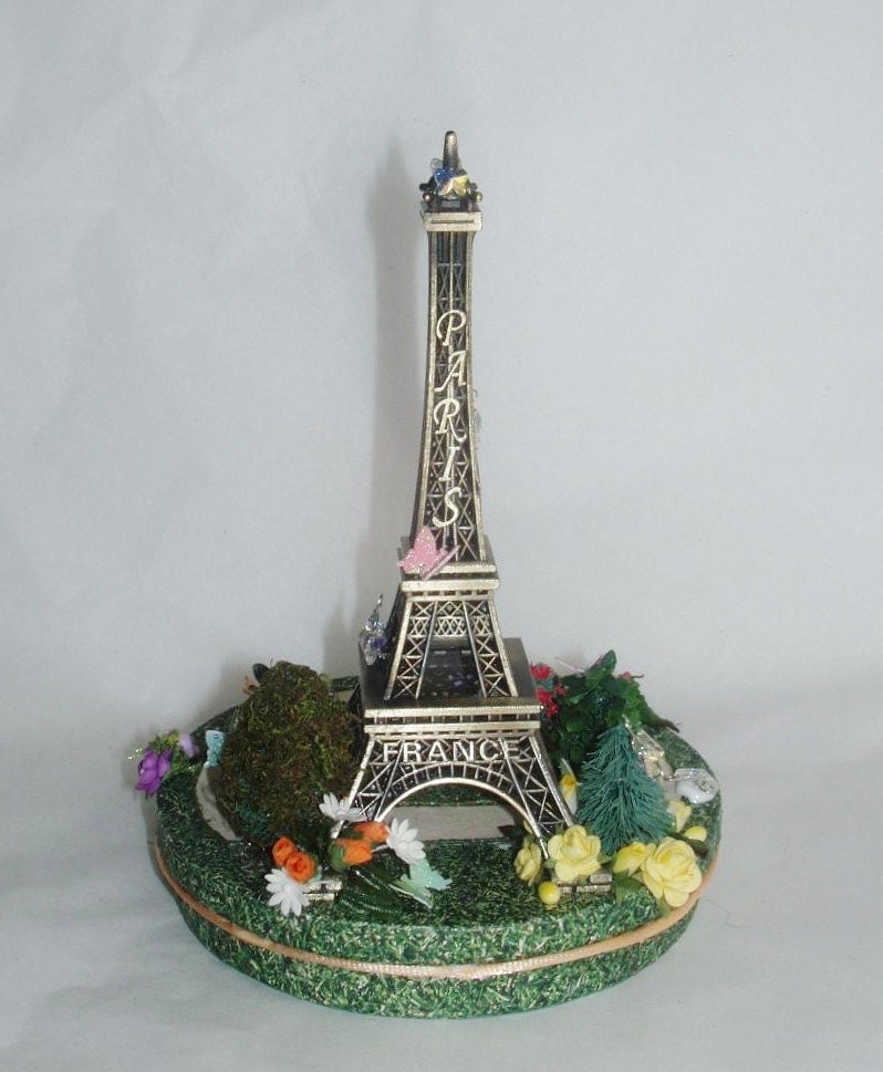 Eiffel Tower Cake Topper by purplemadison on Etsy