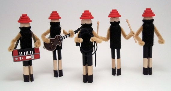 DEVO Whip It Clothespin Doll Diorama