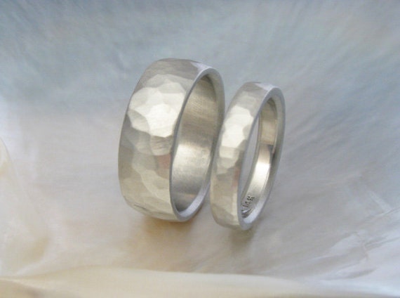 Hammered wedding ring sets