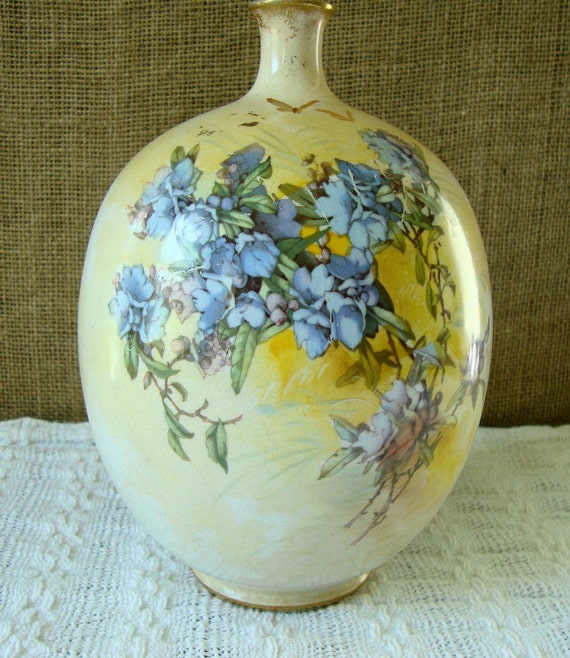 ANTIQUE 1895 Doulton Burslem England Victorian Vase