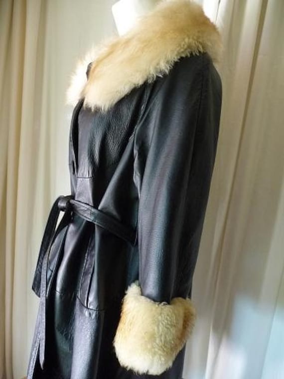 Ladies Long Leather Coat Vintage 1970s Faux Fur Collar and