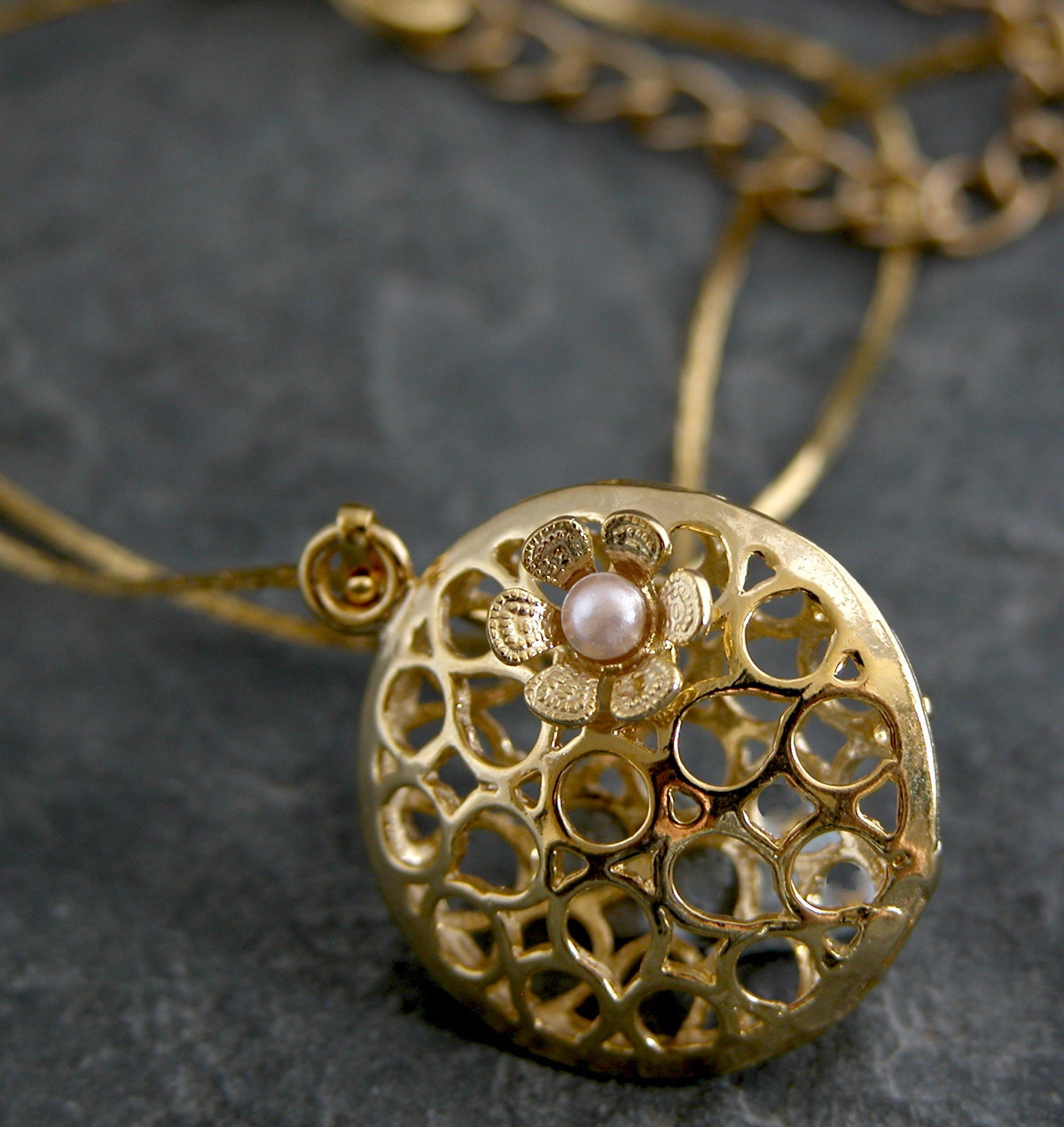 Unique Necklace Gold round pendant with Filigree Flower and