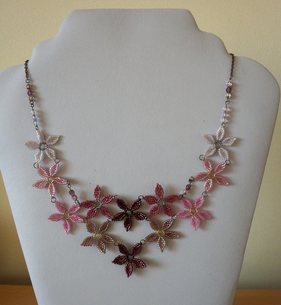 Pink and purple beaded flower necklace: DAISY CHAIN