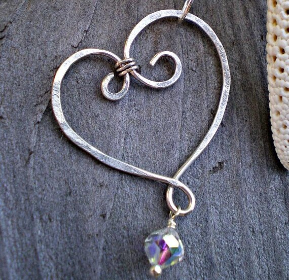 Items similar to Twisted Wire Heart Pendant Necklace with Vintage